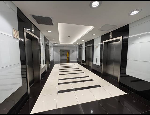 950M² OFFICE TO LET IN FORESHORE